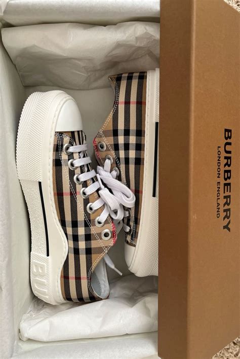 burberry sabdali cernice con icchietti donna|Burberry Sneakers for Women .